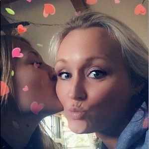 Meet your Posher, Cyndi